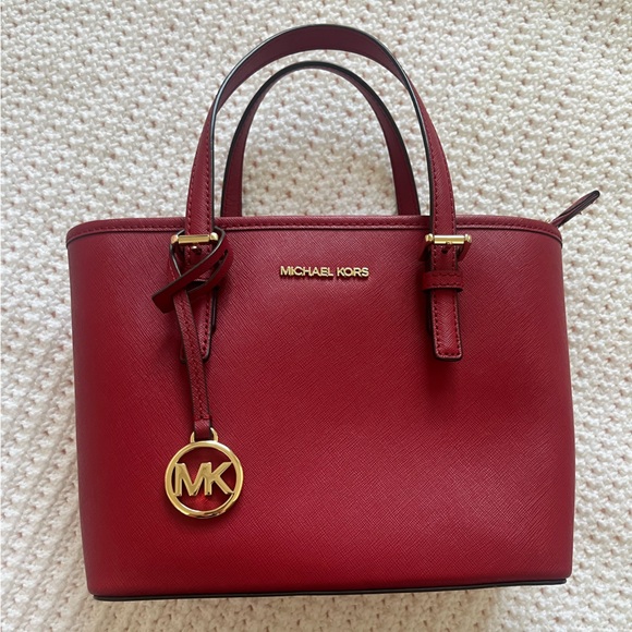 Jet Set Travel Extra-Small Saffiano Leather Top-Zip Tote Bag - Picture 2 of 8